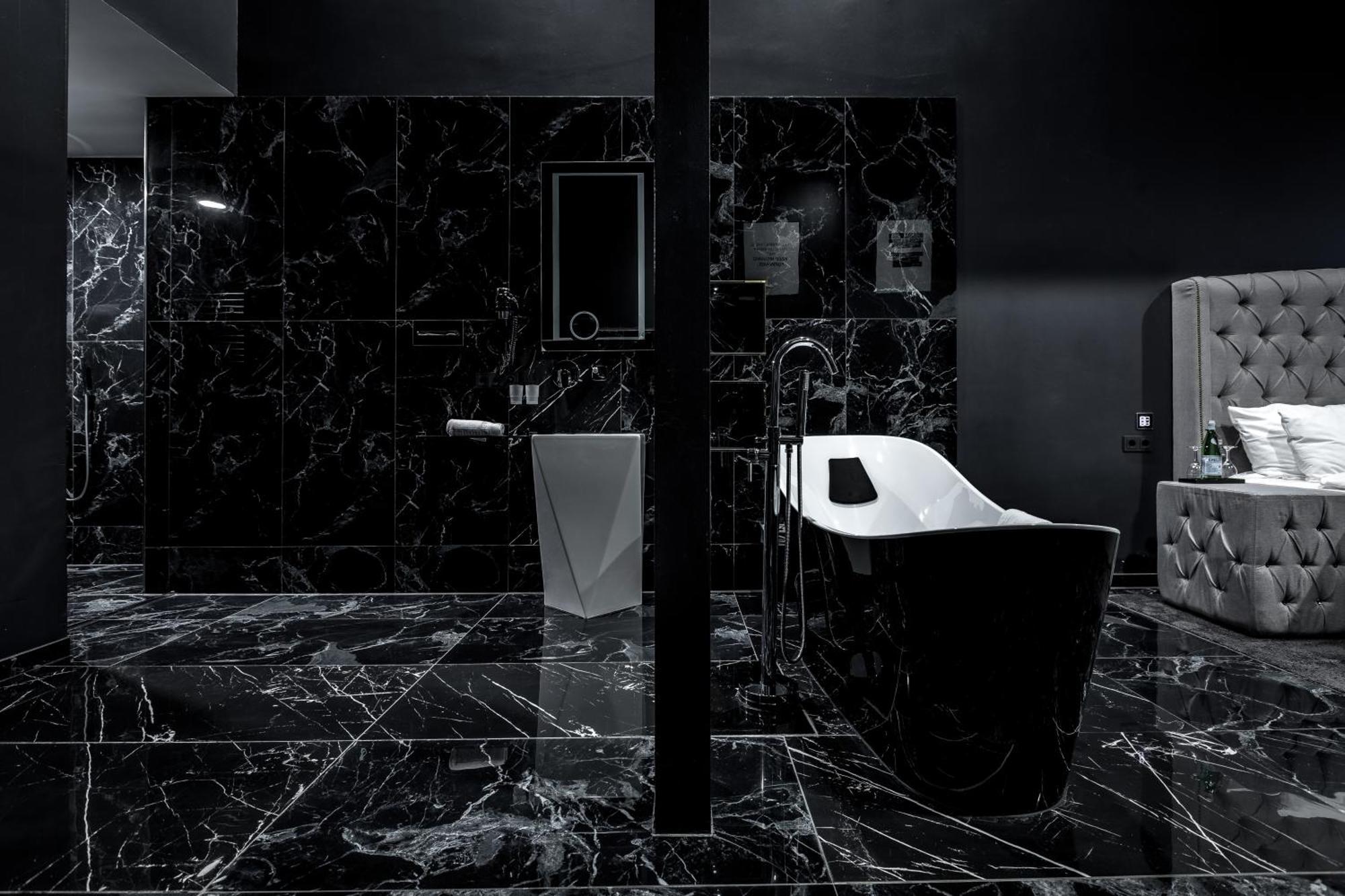 Black Hotels Koeln Экстерьер фото