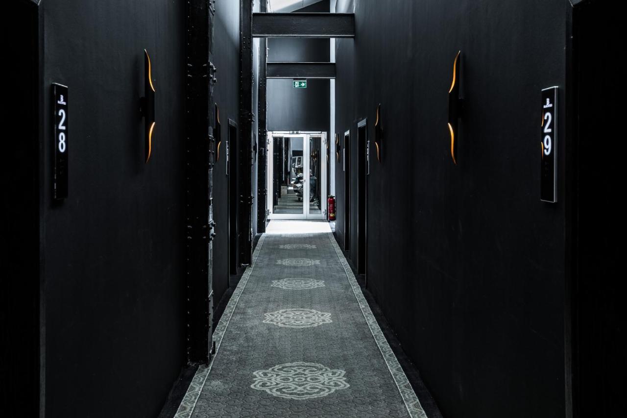 Black Hotels Koeln Экстерьер фото